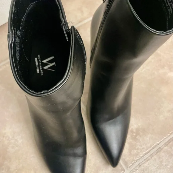 Sleek Black Ankle Boots - Picture 3 of 4